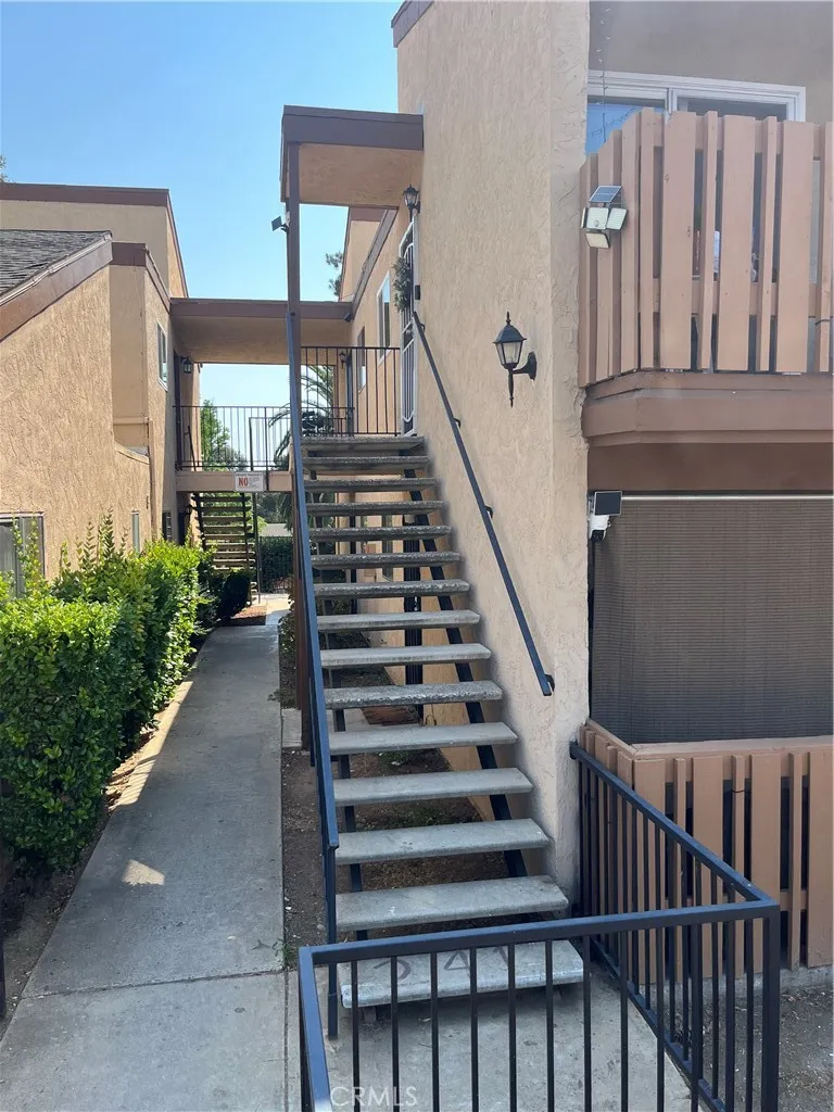 1051 Rock Springs, Escondido, California 92026 home-pic-2