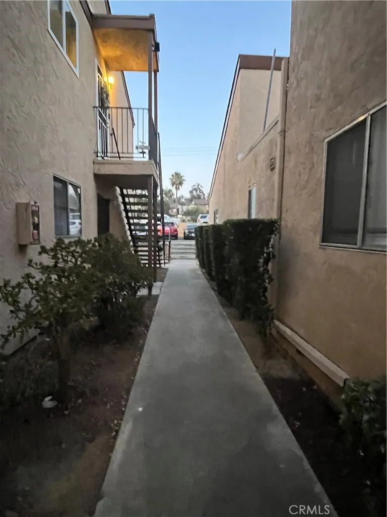 1051 Rock Springs, Escondido, California 92026 home-pic-18