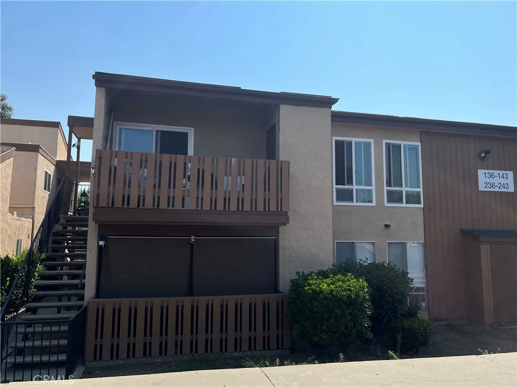 1051 Rock Springs, Escondido, California 92026 home-pic-7