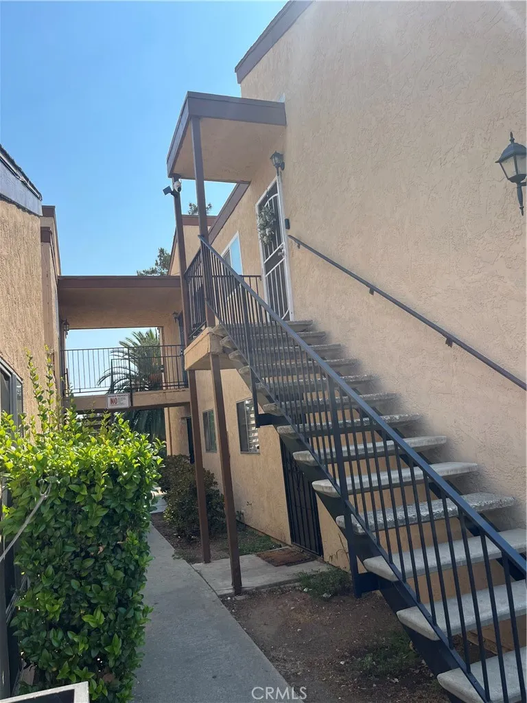 1051 Rock Springs, Escondido, California 92026 home-pic-4