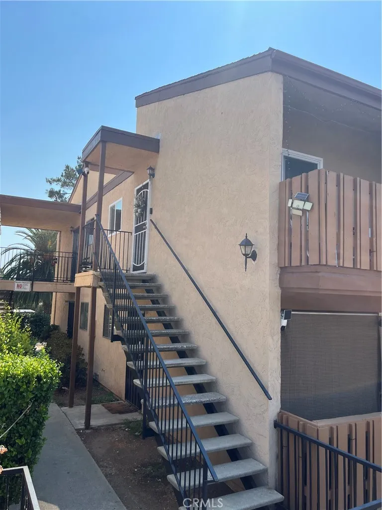 1051 Rock Springs, Escondido, California 92026 home-pic-8