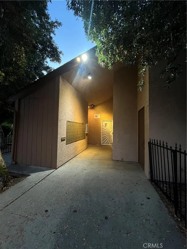 1051 Rock Springs, Escondido, California 92026 home-pic-25