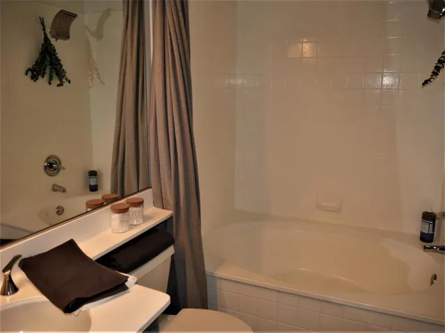 Full Bath