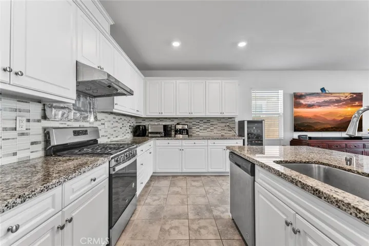 2827 E Banner, Ontario, California 91762