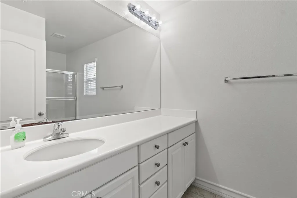 37707 Tamarind Court, Palmdale, California 93551 home-pic-20