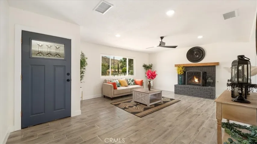 943 Wesley, Banning, California 92220