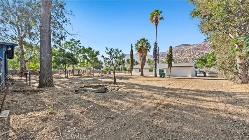 943 Wesley, Banning, California 92220