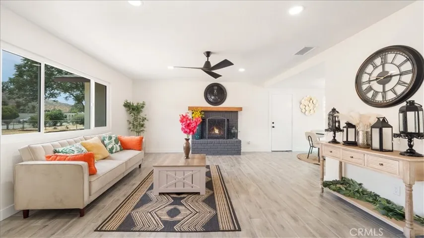 943 Wesley, Banning, California 92220