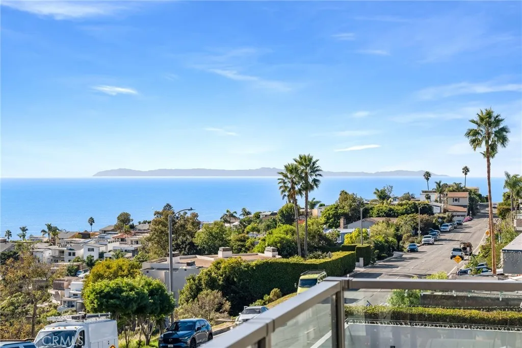 1884 Del Mar, Laguna Beach, California 92651 home-pic-1