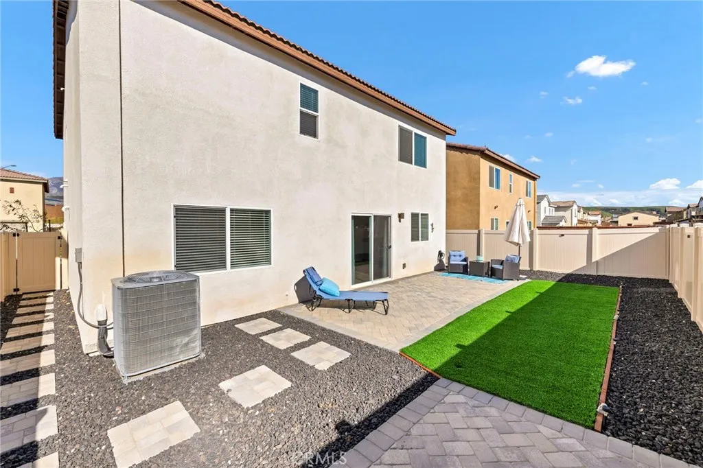 1489 Goldenbrush Way, Banning, California 92220 home-pic-25