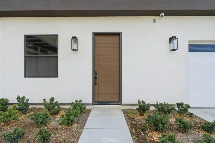 Separate Entry - Multi Gen Suite