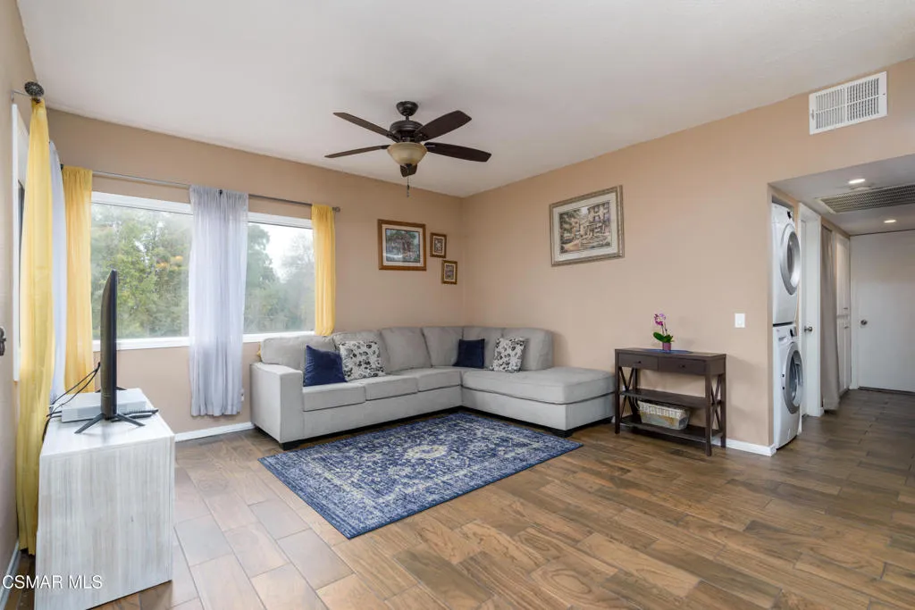 104 Maegan Place 12, Thousand Oaks, California 91362 home-pic-3