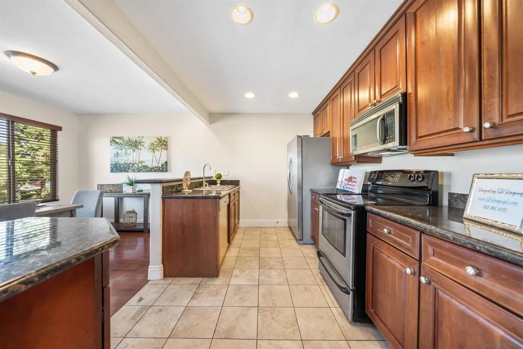 3167 Via Alicante 242, La Jolla, California 92037 home-pic-6