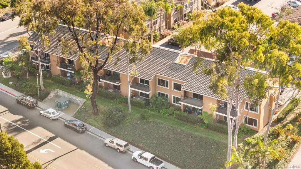 3167 Via Alicante 242, La Jolla, California 92037 home-pic-2