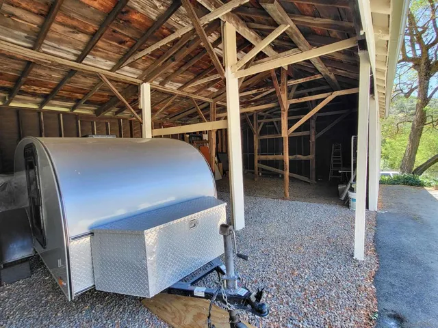 Large storage building. Needs work but lots of potential.