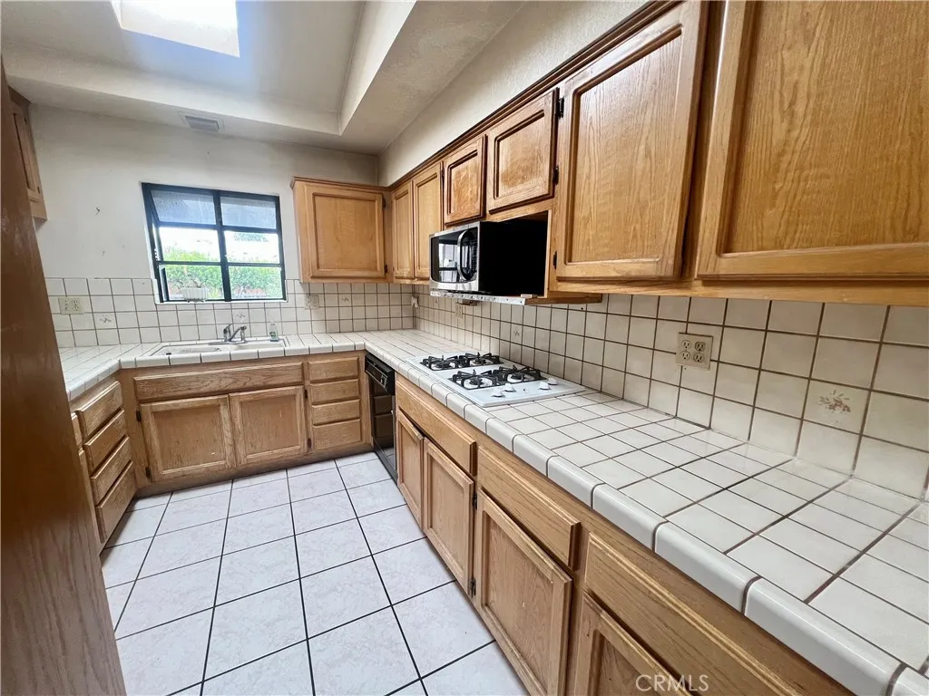 29055 Bradley, Menifee, California 92586 home-pic-13