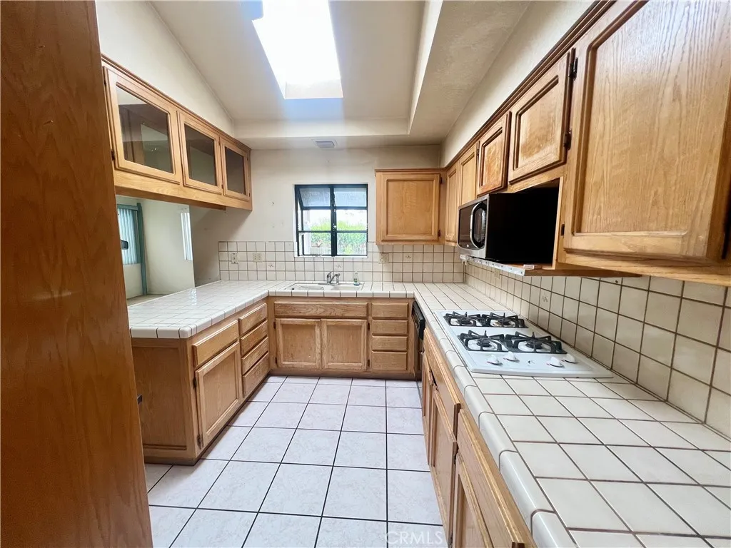29055 Bradley, Menifee, California 92586 home-pic-12