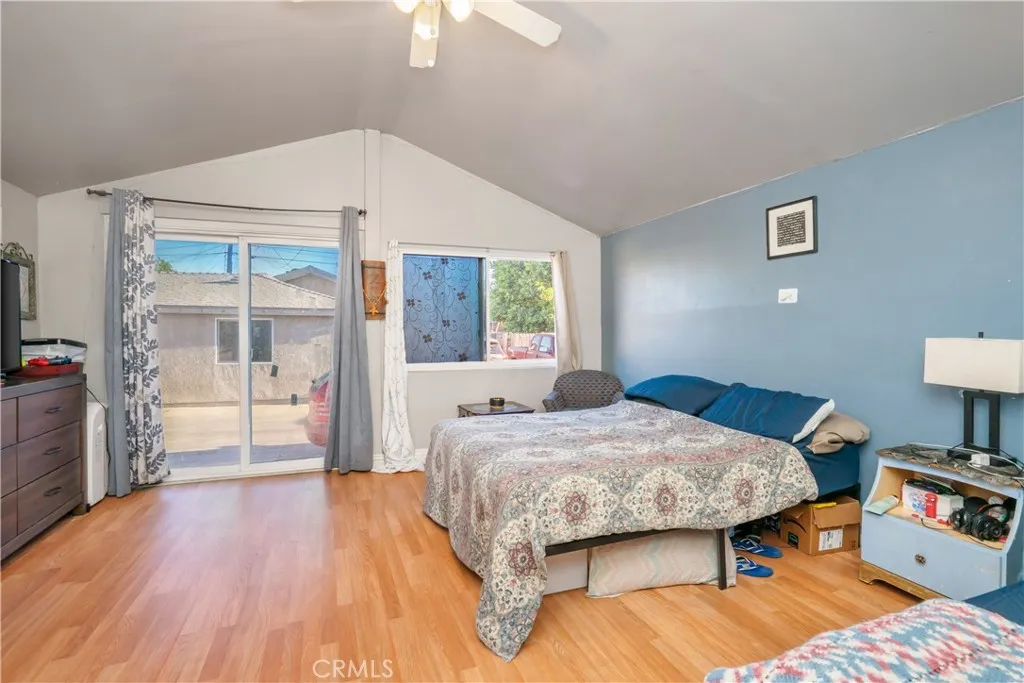 11936 Neenach, Sun Valley, California 91352 home-pic-9
