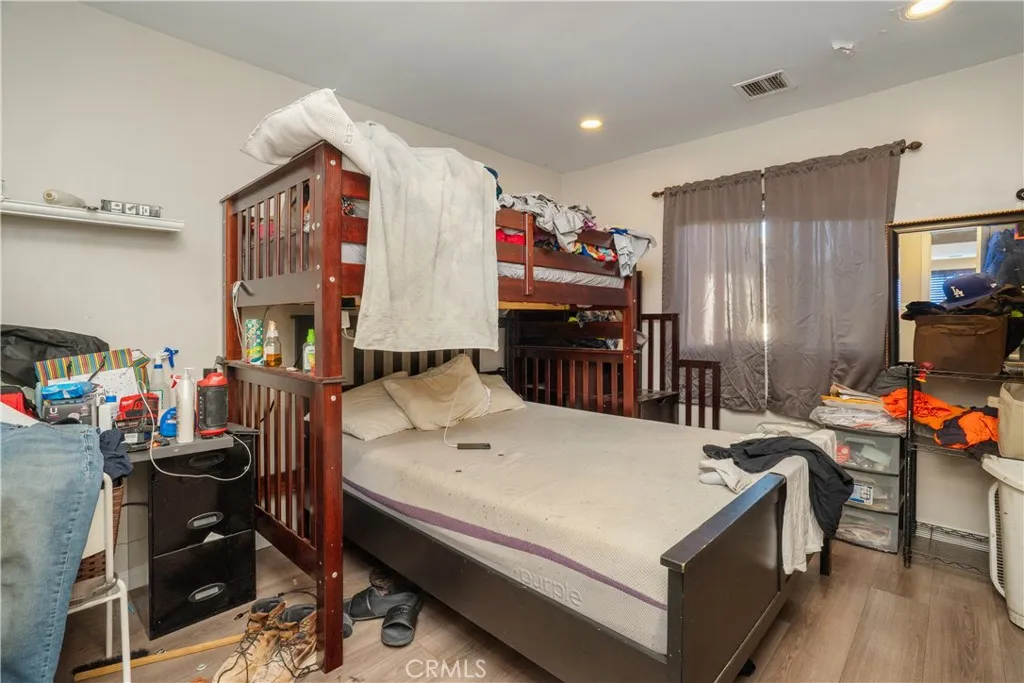 11936 Neenach, Sun Valley, California 91352 home-pic-19