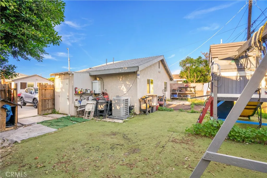 11936 Neenach, Sun Valley, California 91352 home-pic-18
