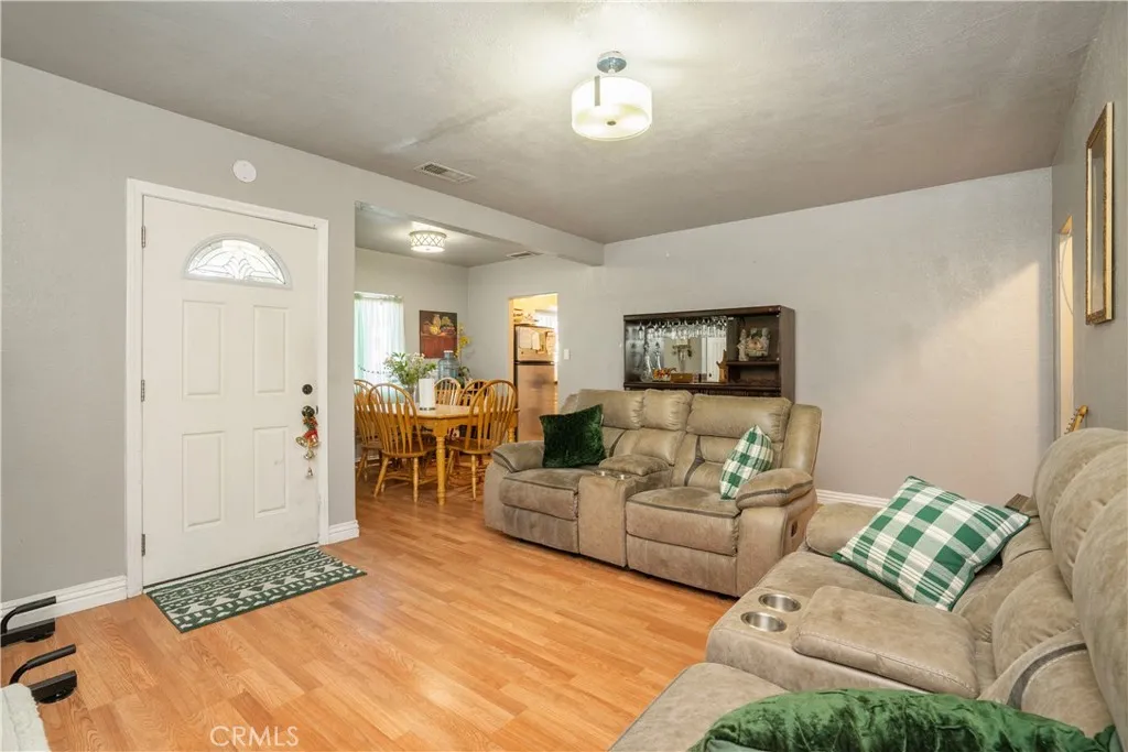 11936 Neenach, Sun Valley, California 91352 home-pic-14