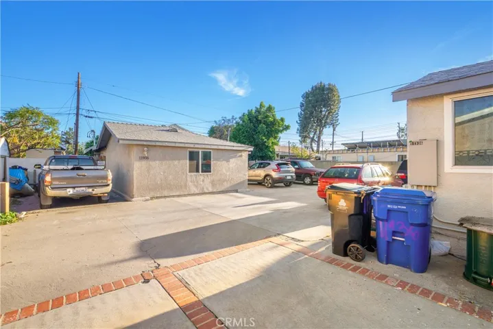 11936 Neenach, Sun Valley, California 91352