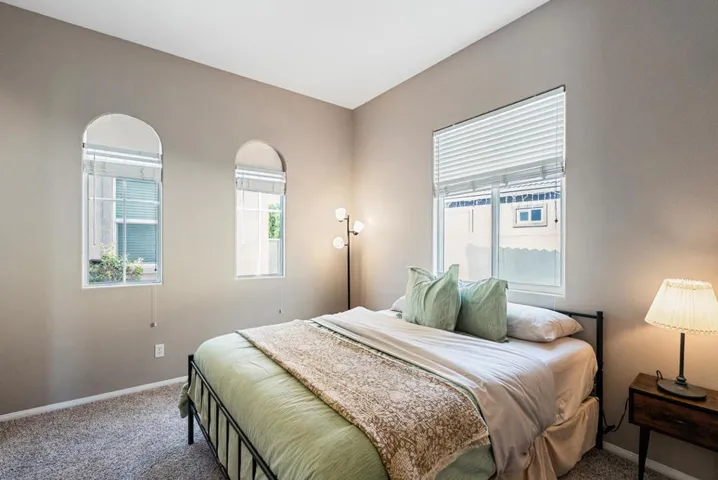 bedroom/den
