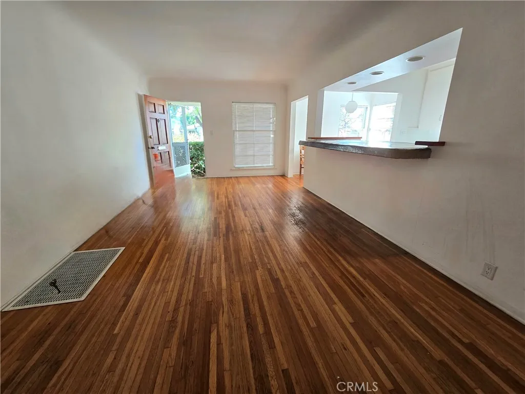 1333 N Naomi, Burbank, California 91505 home-pic-5