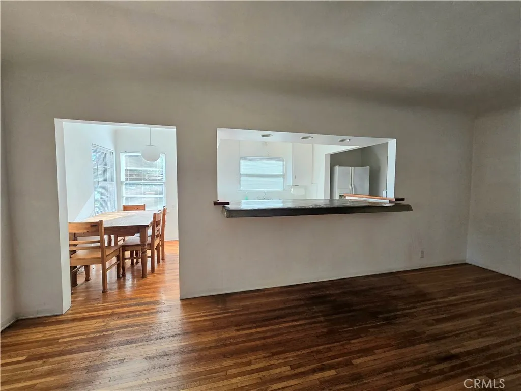1333 N Naomi, Burbank, California 91505 home-pic-4