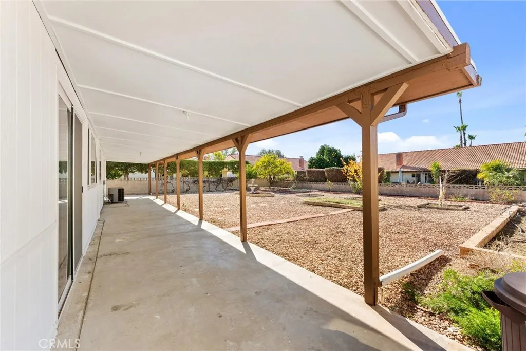 1127 Alleppo Court, Hemet, California 92545 home-pic-26