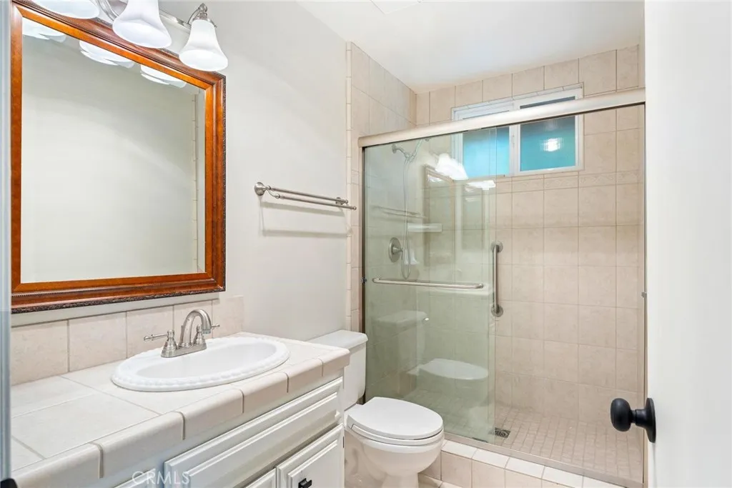 1127 Alleppo Court, Hemet, California 92545 home-pic-25