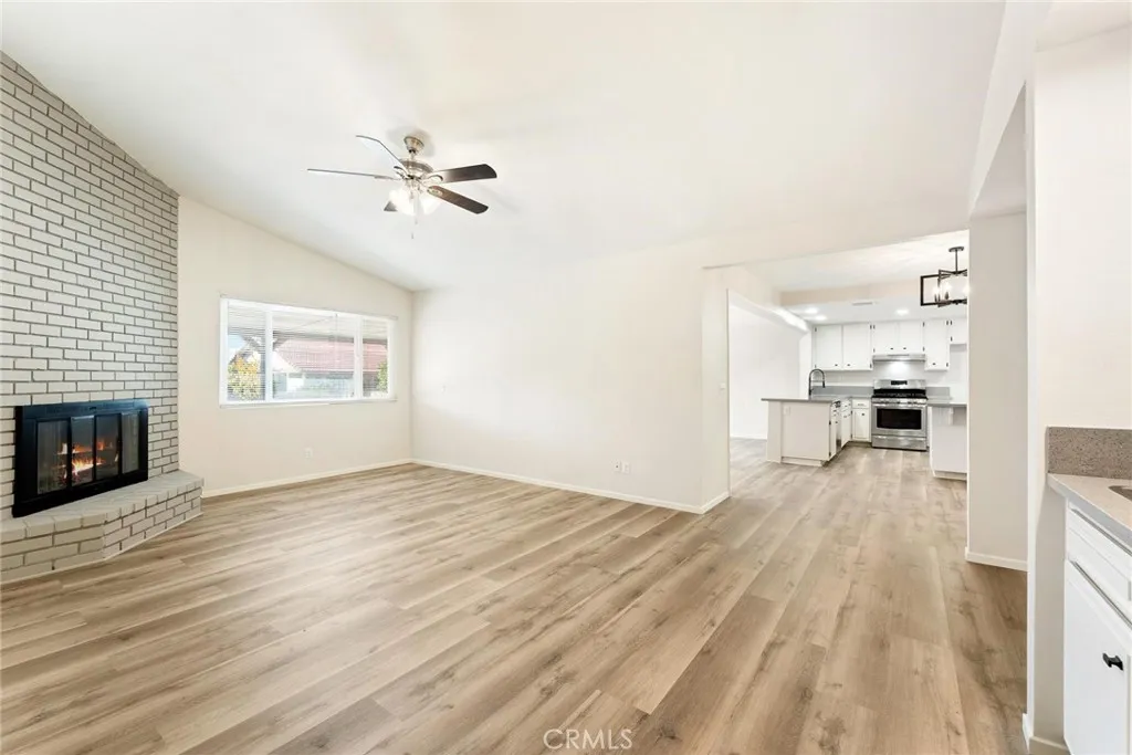 1127 Alleppo Court, Hemet, California 92545 home-pic-8