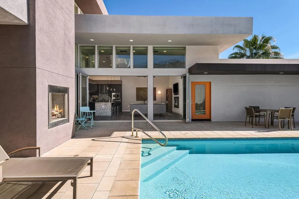 1054 Paz Drive, Palm Springs, California 92262 home-pic-7