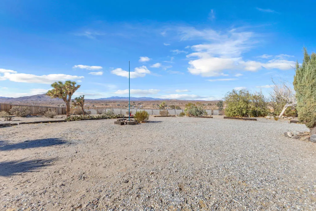 2642 Star Lane, Joshua Tree, California 92252 home-pic-53
