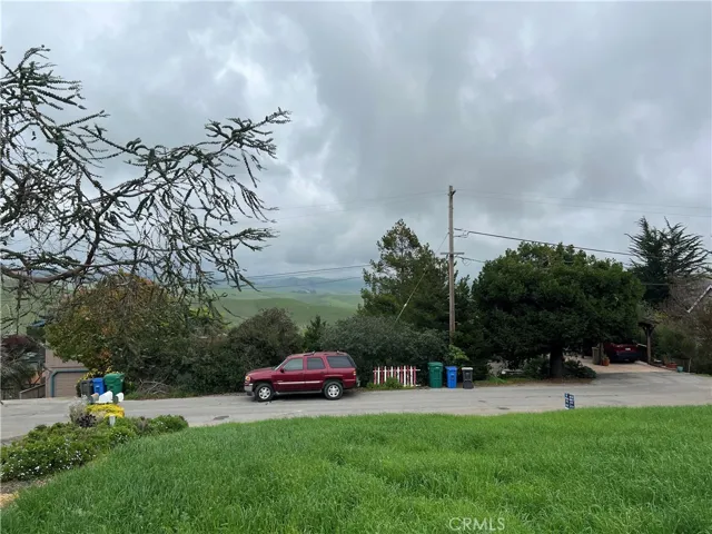 Looking East towards the Mountains on a cloudy day.