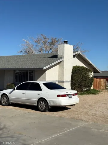 20958 Nisqually Road, Apple Valley, California 92308