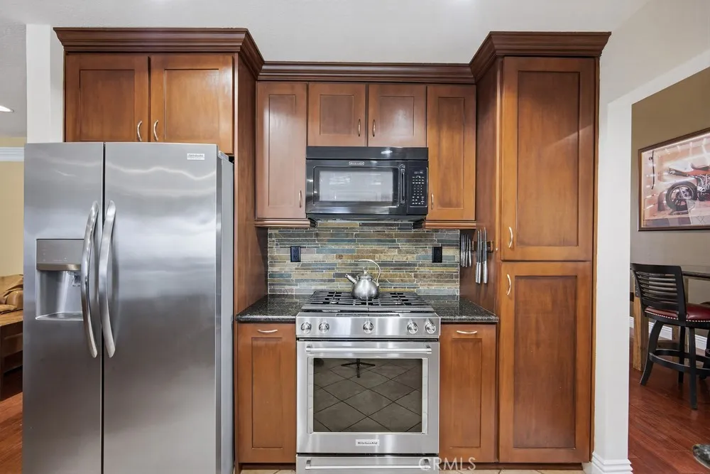 1751 Moccasin Trail, Corona, California 92882 home-pic-13