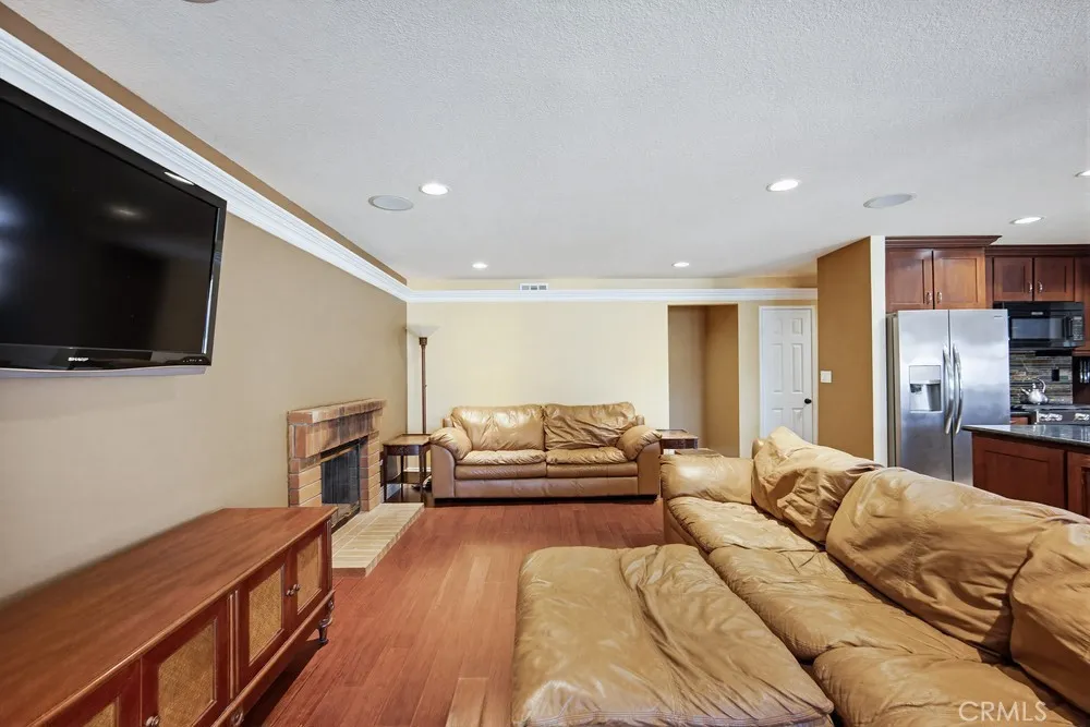 1751 Moccasin Trail, Corona, California 92882 home-pic-19