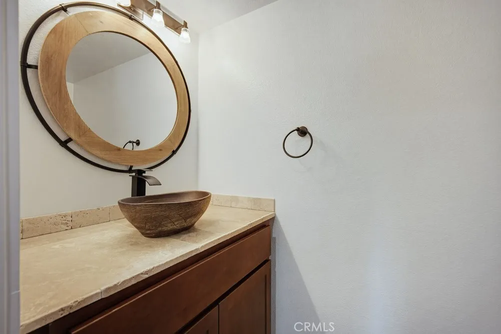 1751 Moccasin Trail, Corona, California 92882 home-pic-26