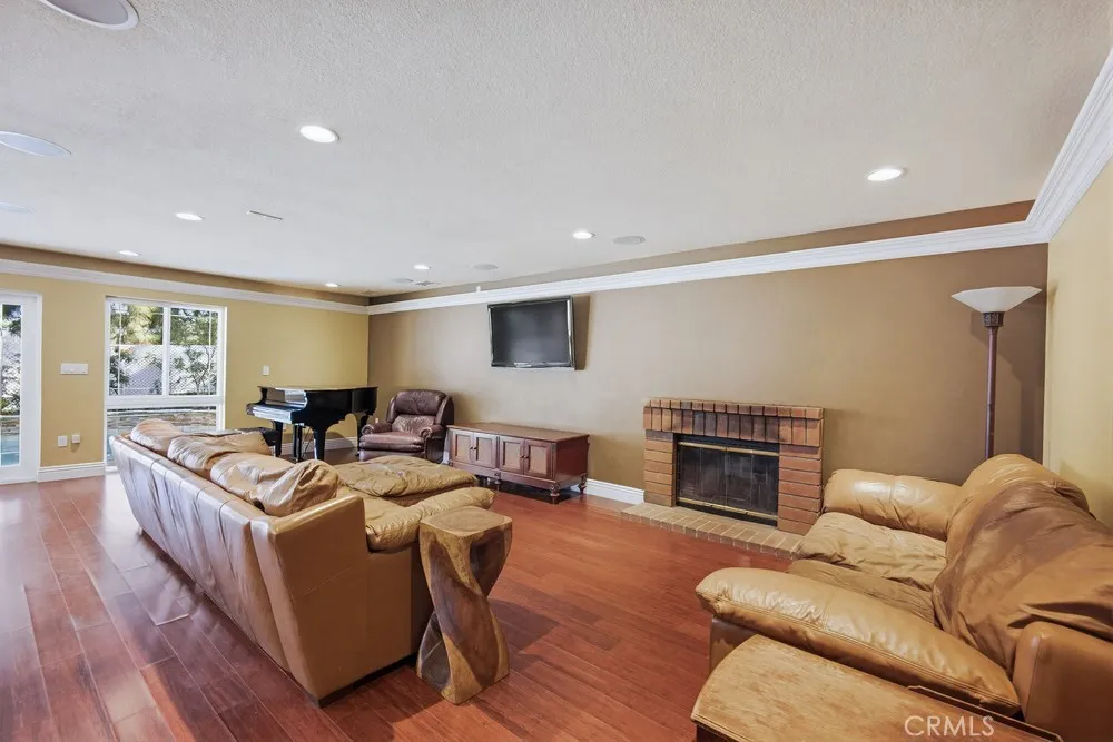1751 Moccasin Trail, Corona, California 92882 home-pic-15