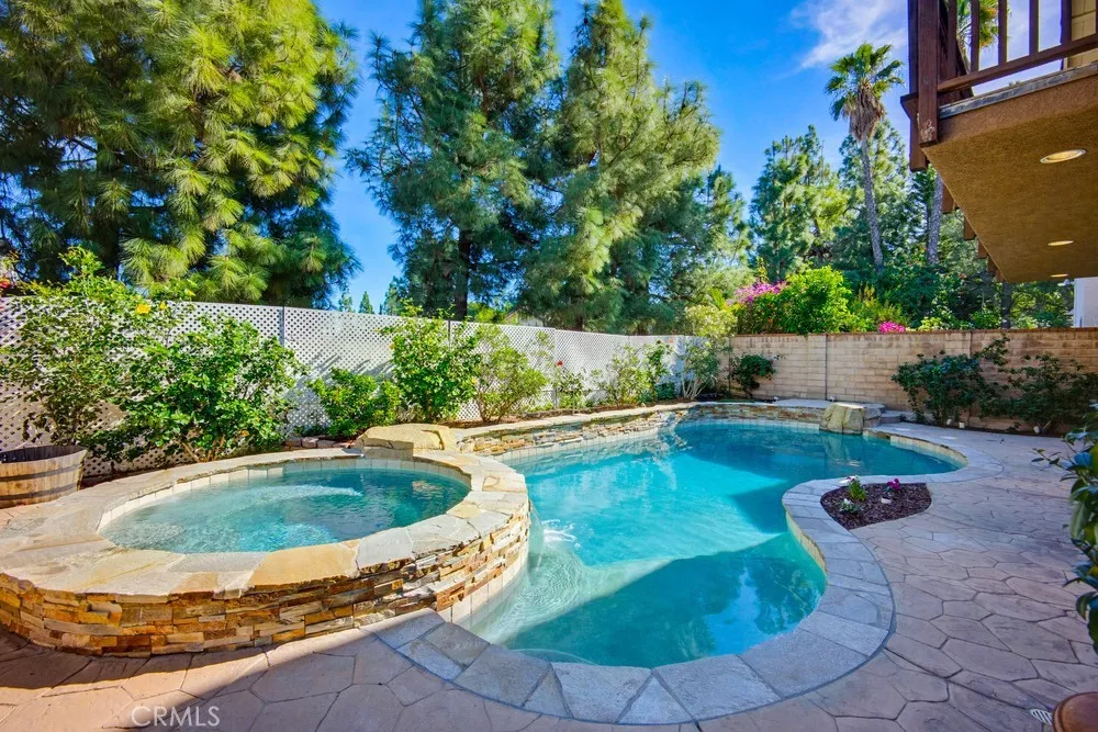 1751 Moccasin Trail, Corona, California 92882 home-pic-52