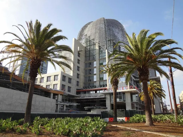 DOWNTOWN NEWEST LIBRARY!