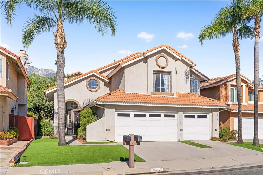 10332 Southridge Drive, Rancho Cucamonga, California 91737 home-pic-1