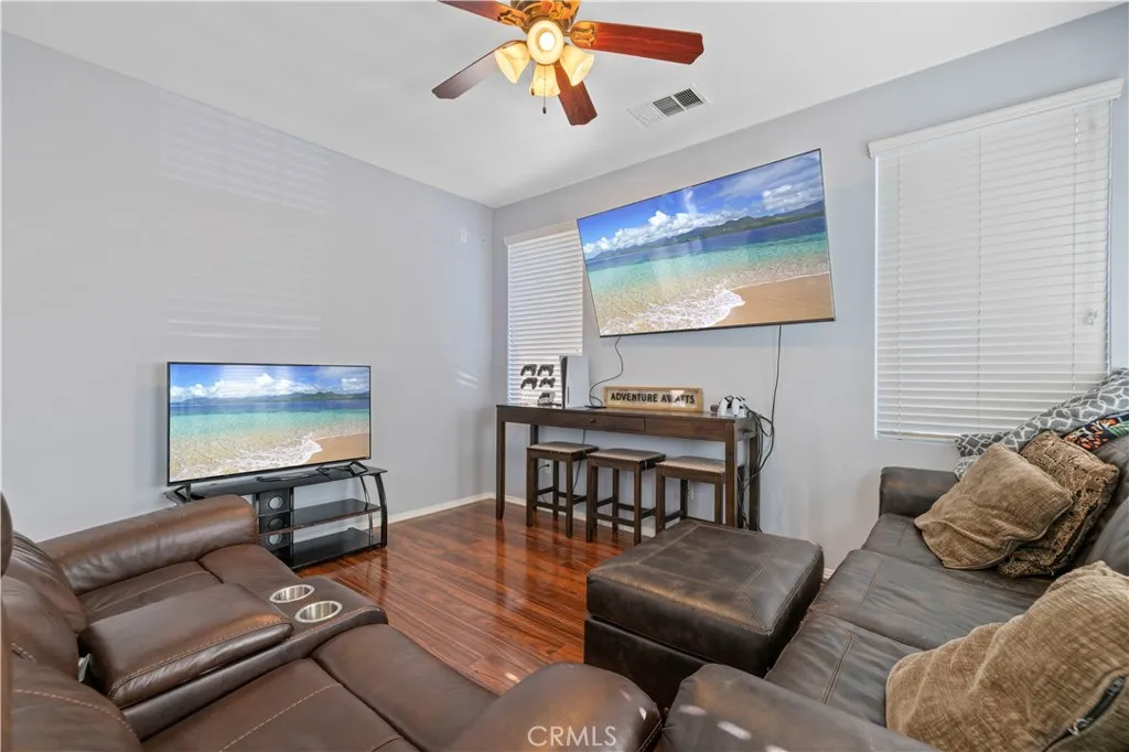 29013 Mirada Circulo, Valencia, California 91354 home-pic-21