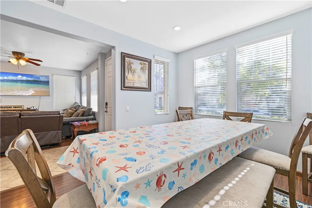 29013 Mirada Circulo, Valencia, California 91354 home-pic-25
