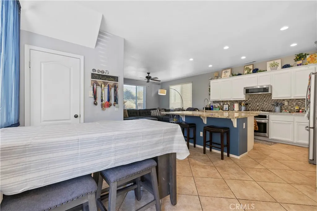 29013 Mirada Circulo, Valencia, California 91354 home-pic-18