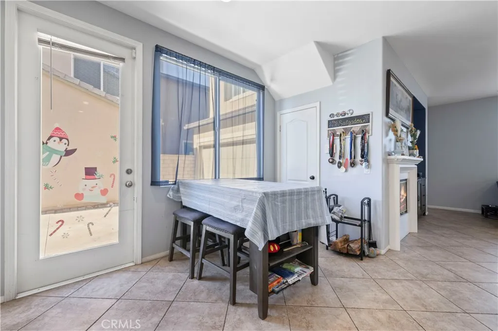 29013 Mirada Circulo, Valencia, California 91354 home-pic-17
