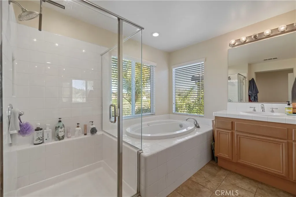 29013 Mirada Circulo, Valencia, California 91354 home-pic-34
