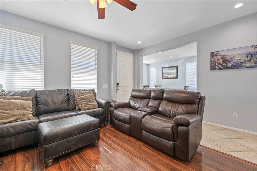 29013 Mirada Circulo, Valencia, California 91354 home-pic-22