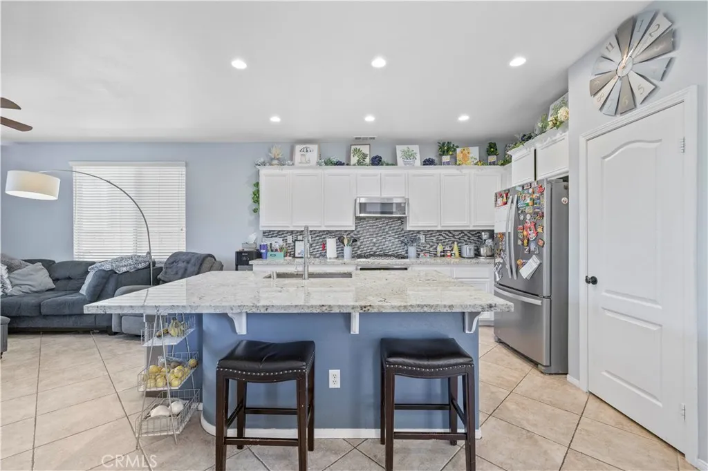 29013 Mirada Circulo, Valencia, California 91354 home-pic-12